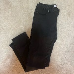 Low rise fits size 9